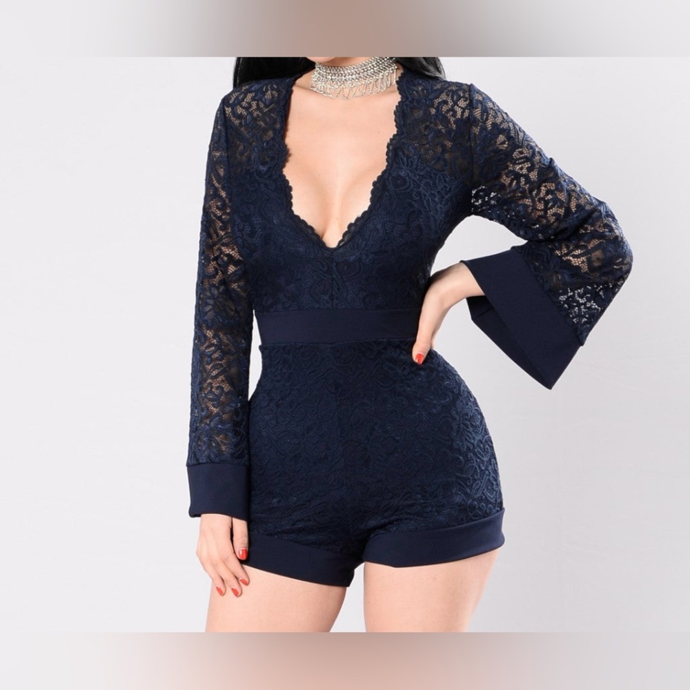 Navy Lace Romper Bell Sleeves XSmall NWT